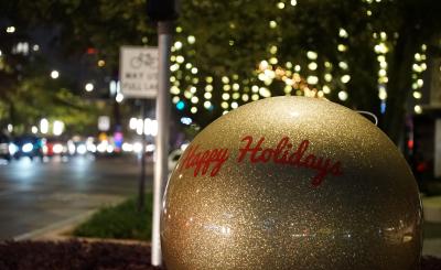 Happy Holidays Bauble 